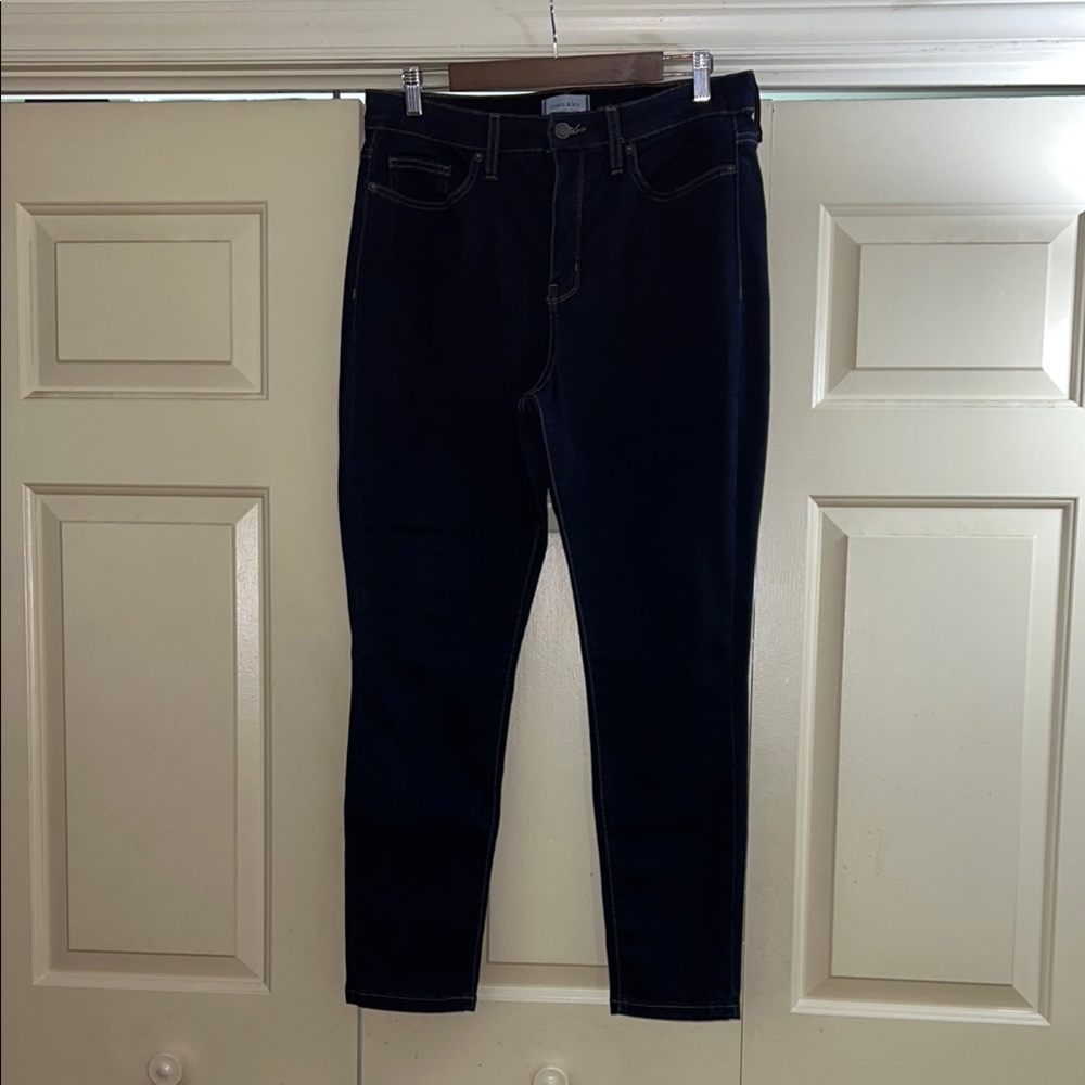 crown & ivy Dark Indigo Skinny Jeans 3% Lycra For Stretch Size 12
